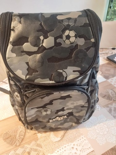 Smiggle school backpack - smiggle,